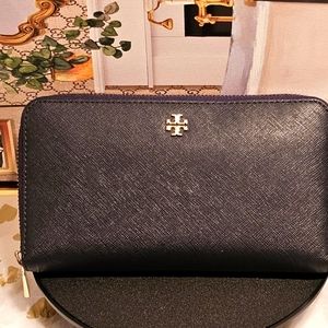 Tory Burch Robinson Saffiano  Leather Zipper Continental  Wallet